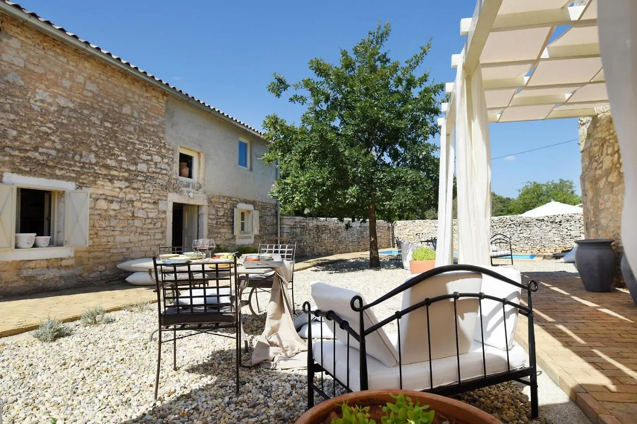 Villa Heritage Home Casare With Pool And Lounge Area Rezanci