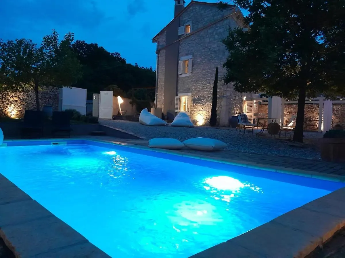 Villa Heritage Home Casare With Pool And Lounge Area Rezanci