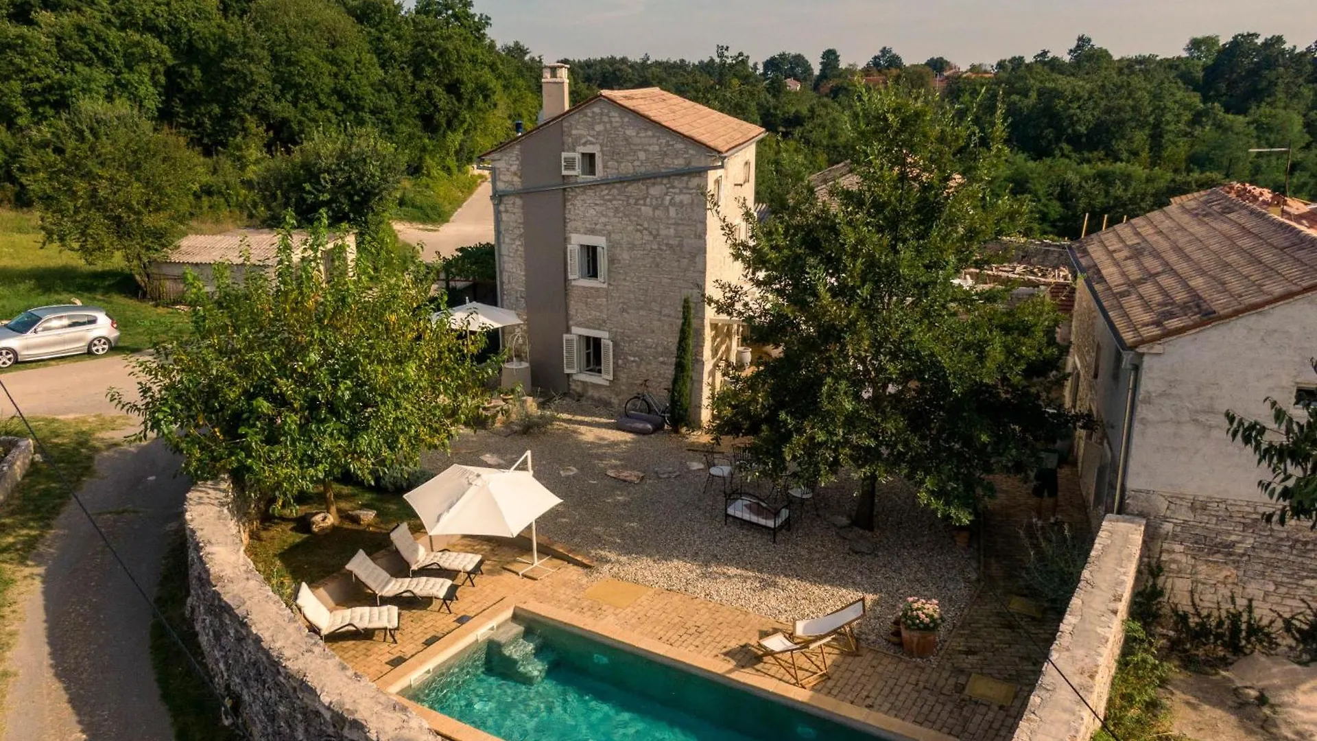 Villa Heritage Home Casare With Pool And Lounge Area Rezanci